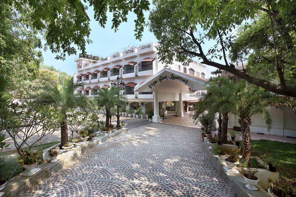 Villa San Lawrenz Lonavala Esterno foto