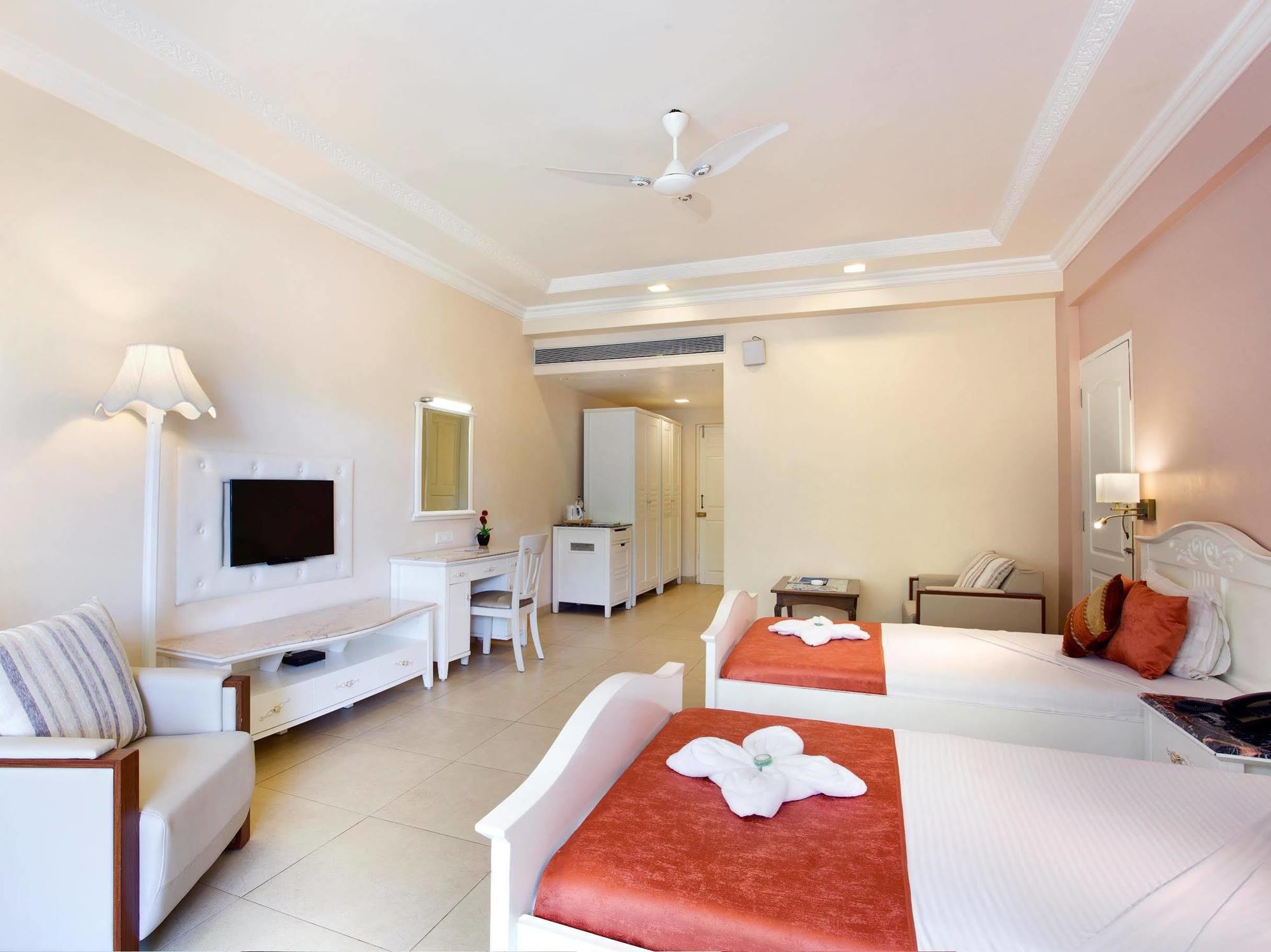 Villa San Lawrenz Lonavala Esterno foto